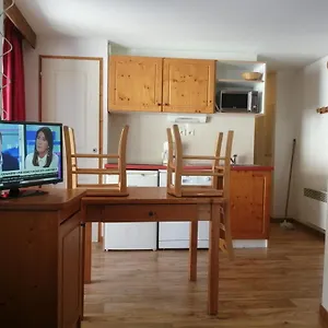 https://apartment-epb-23-les-villages-du-bachat.hotels-rhonealpes.com