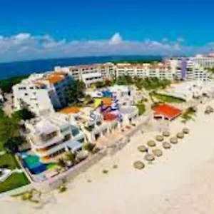 departamento-hermoso-con-vista-al-mar.quintano-roohotels.com/