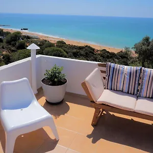 golden-cliff-house.hotelaalgarve.com/