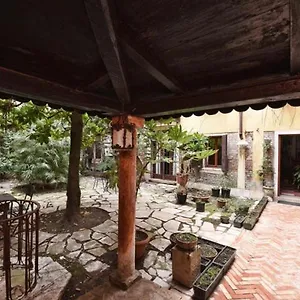 San Marco Garden House Apartment