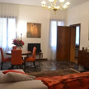 Castello 5888 B, Santa Marina, Calle Marcello, Canale Venise